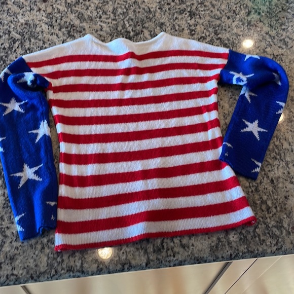 American Flag Sweater - Picture 2 of 2